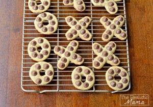 Tic-tac-toe cookies