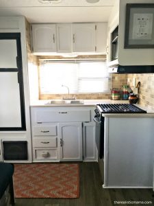 TV Kitchen
